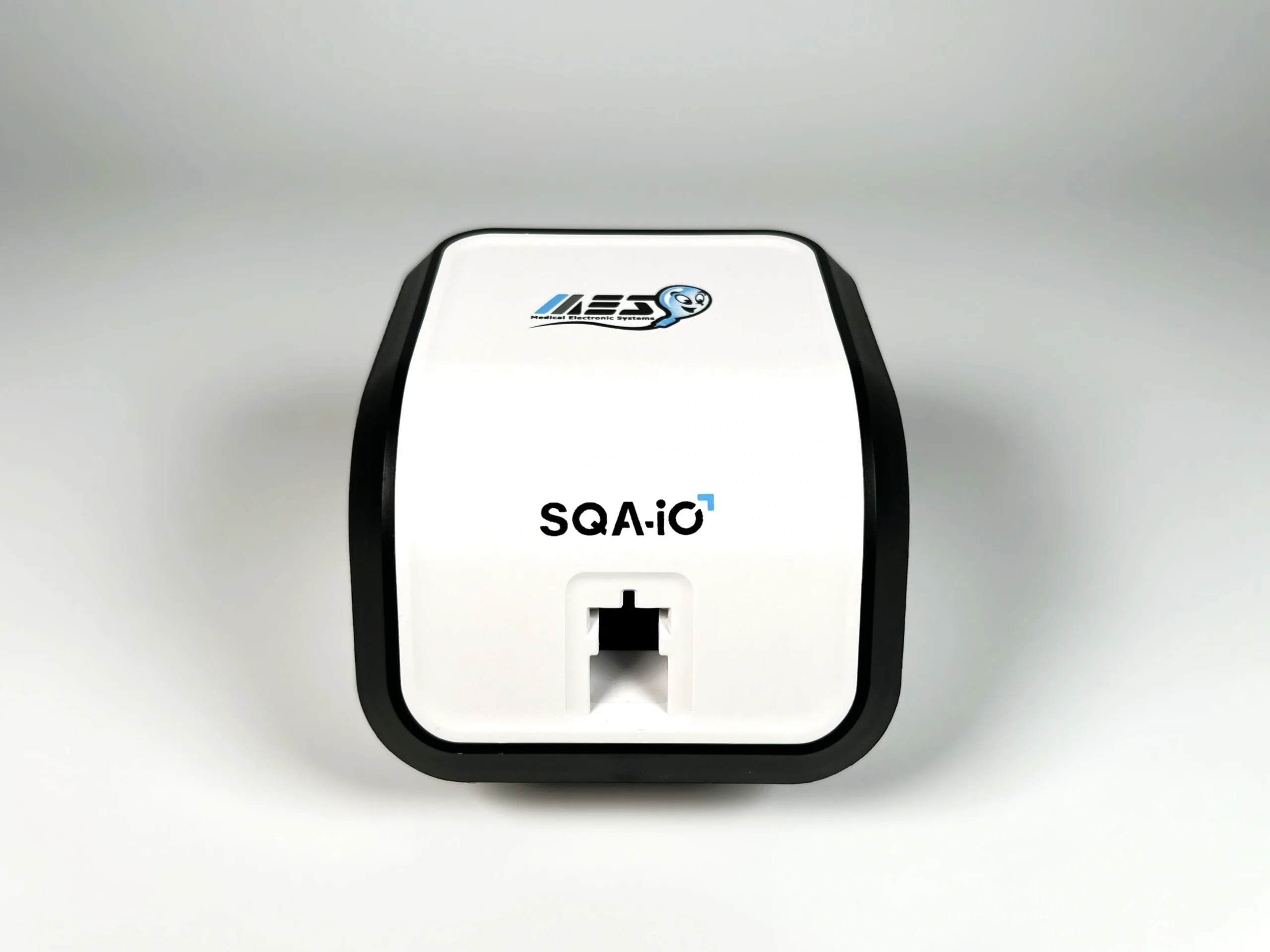 SQA-iO
